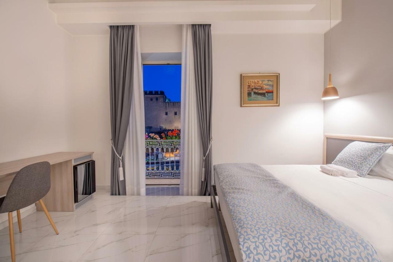 Bed and Breakfast Main - Municipio Napoli Esterno foto