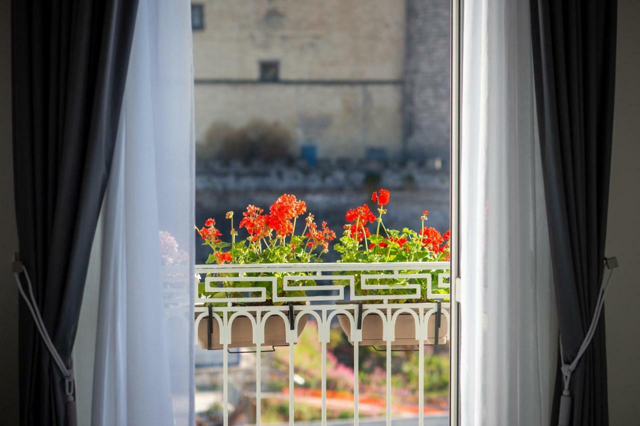 Bed and Breakfast Main - Municipio Napoli Esterno foto